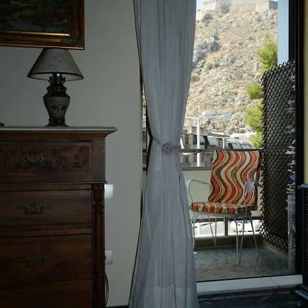 Convenient In The Center Of The City!